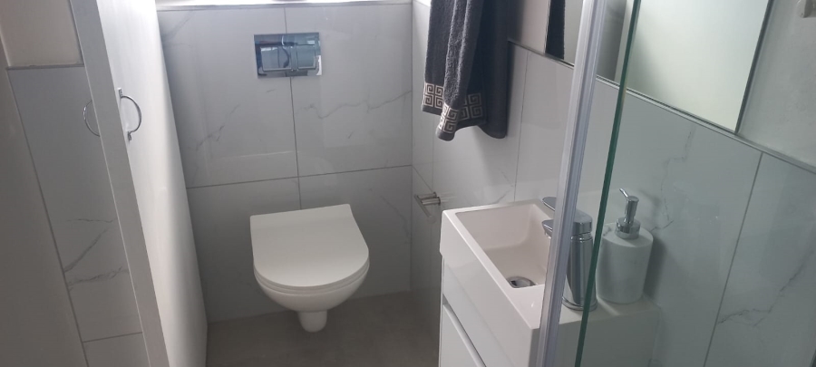 2 Bedroom Property for Sale in Flamingo Vlei Western Cape